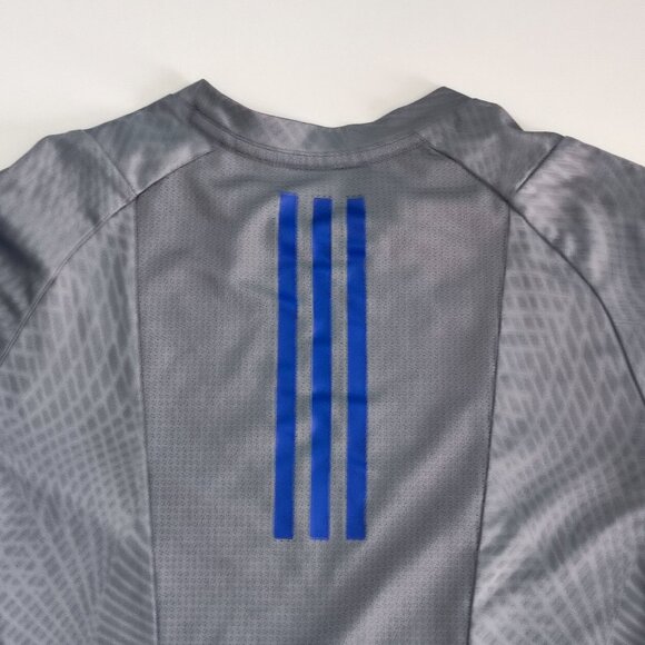 Adidas active wear T-shirt boys size S grey short sleeve mesh back - Picture 4 of 8